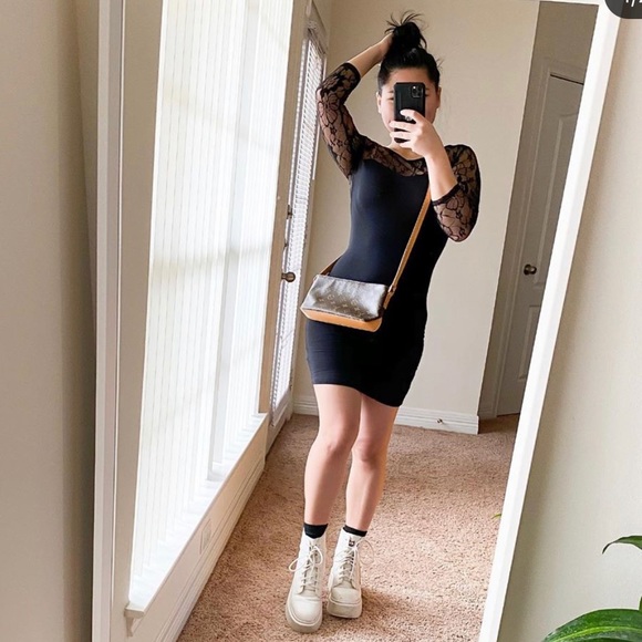 Louis Vuitton Crossbody Bag - Picture 9 of 9